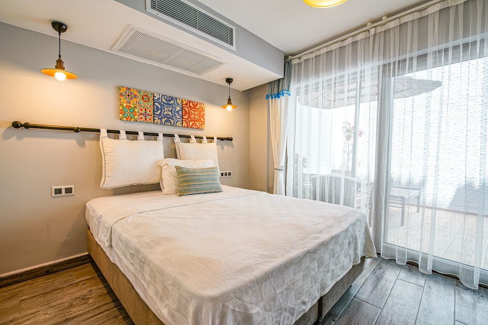 Nirvana Otel Bozcaada 19/50