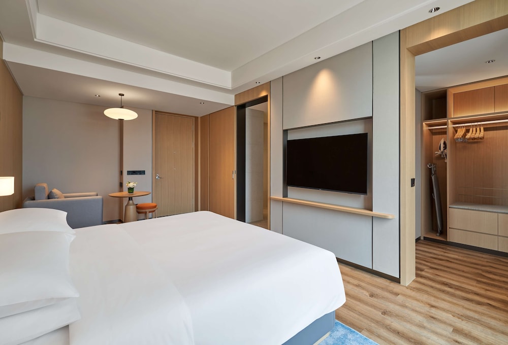 Hyatt Place Huangshan Train Station 7/25