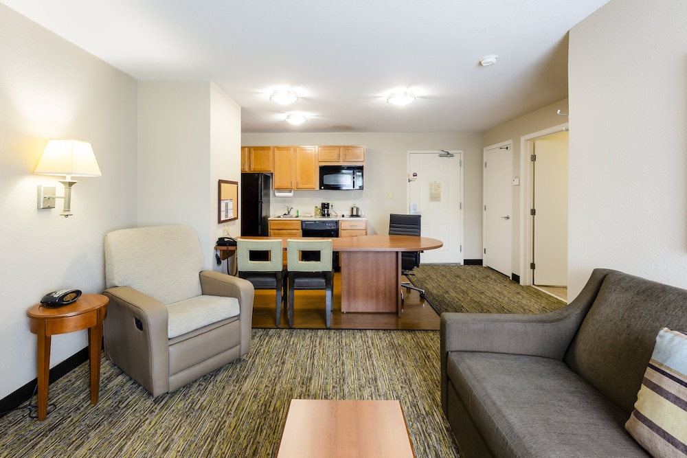 Candlewood Suites Savannah Airport 28/58