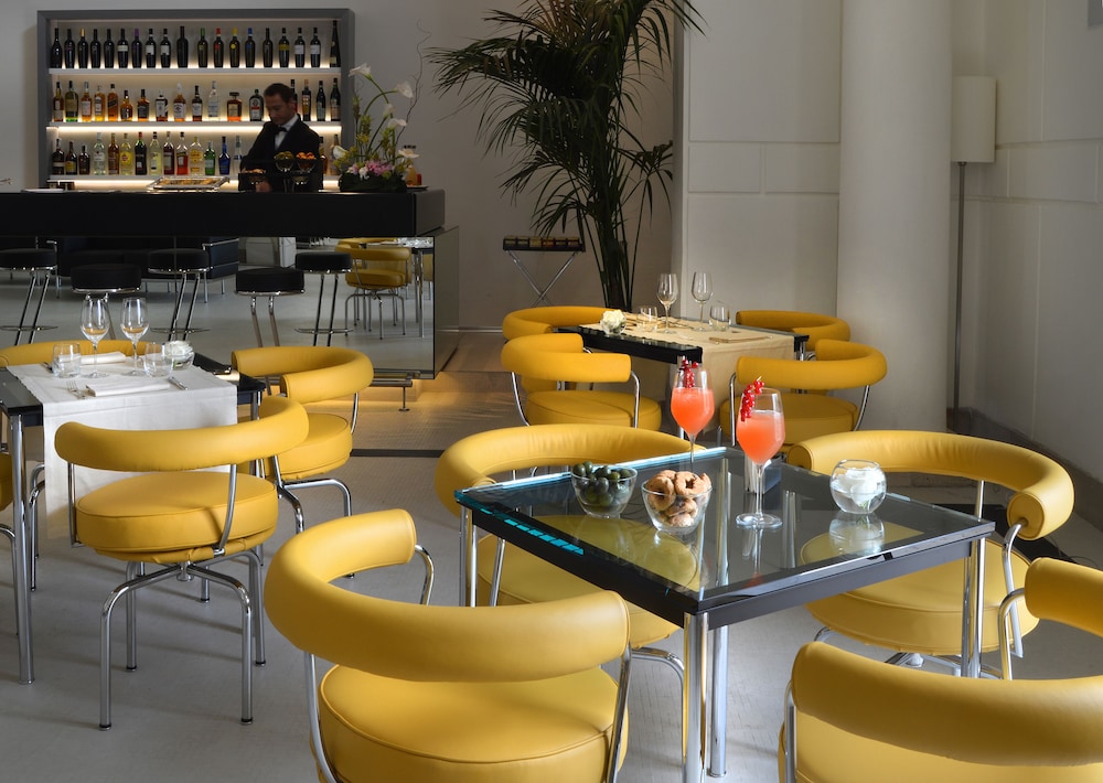 Hotel Palazzo Esedra 30/44