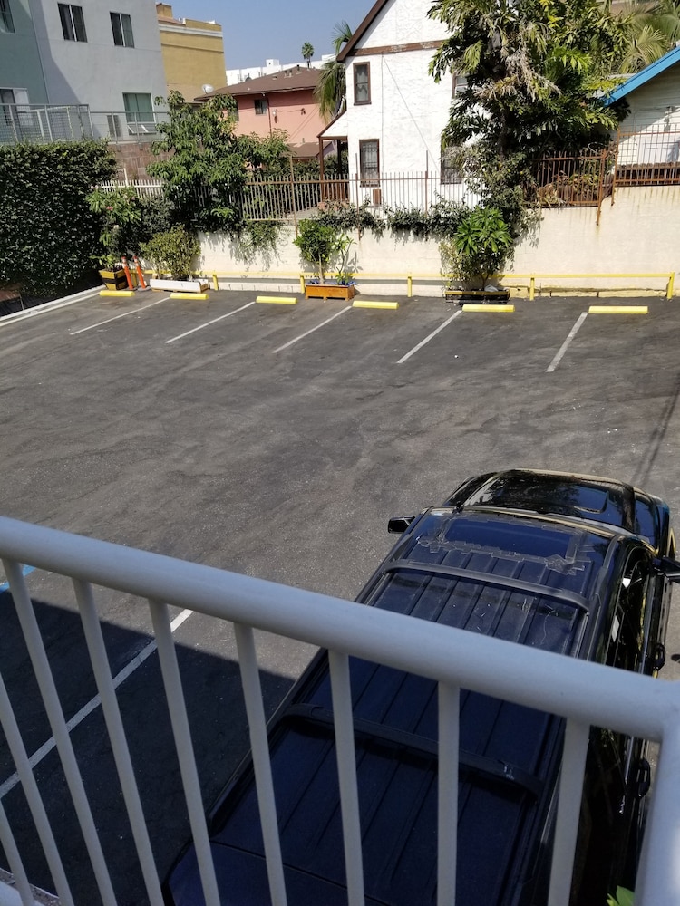 Hollywood Stars Inn 54/63