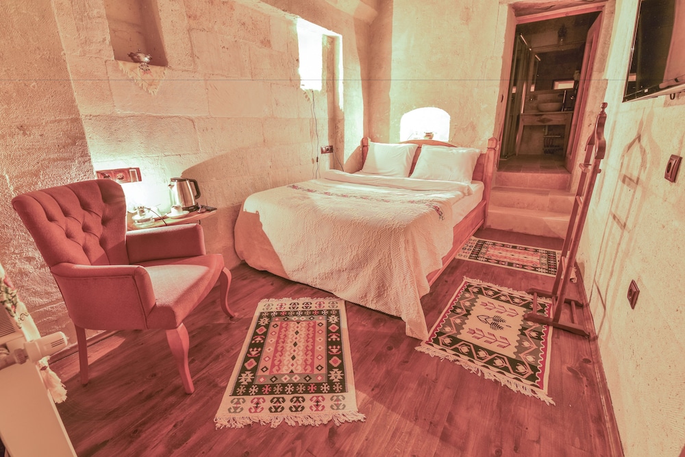 Mosaic Cave Hotel 9/50