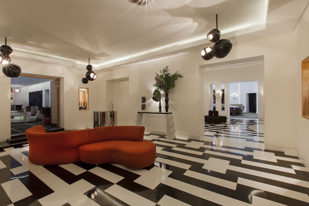 Hotel Marignan Champs Elysees 10/70