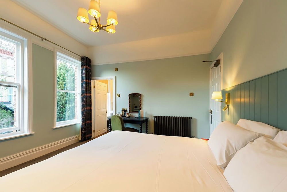 STANDARD, DOUBLE BED