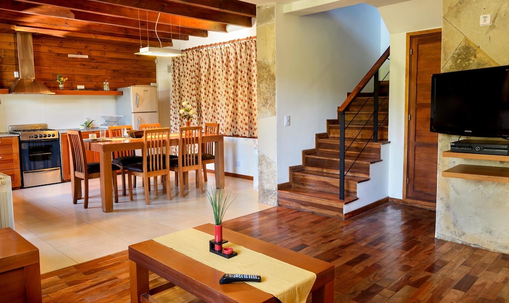 Boutique Hotel And Cabanas Bosque de Nahuel 63/78