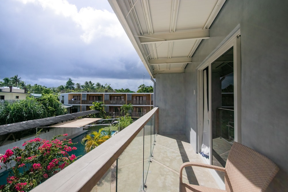 Reef Beach Resort 36/69