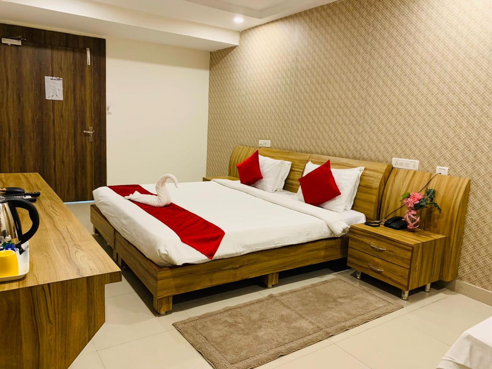 The Landmark Banjara Hills 15/28