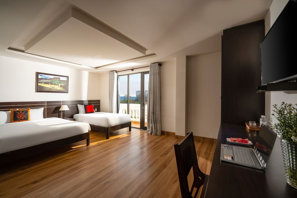 Viet Long Hoi An Beach Hotel 32/53