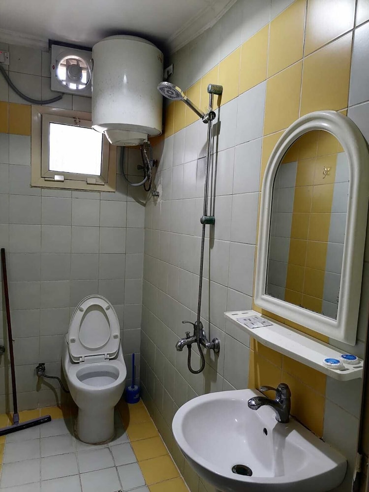 Al Eairy Furnished Apartments Dammam 3 39/40