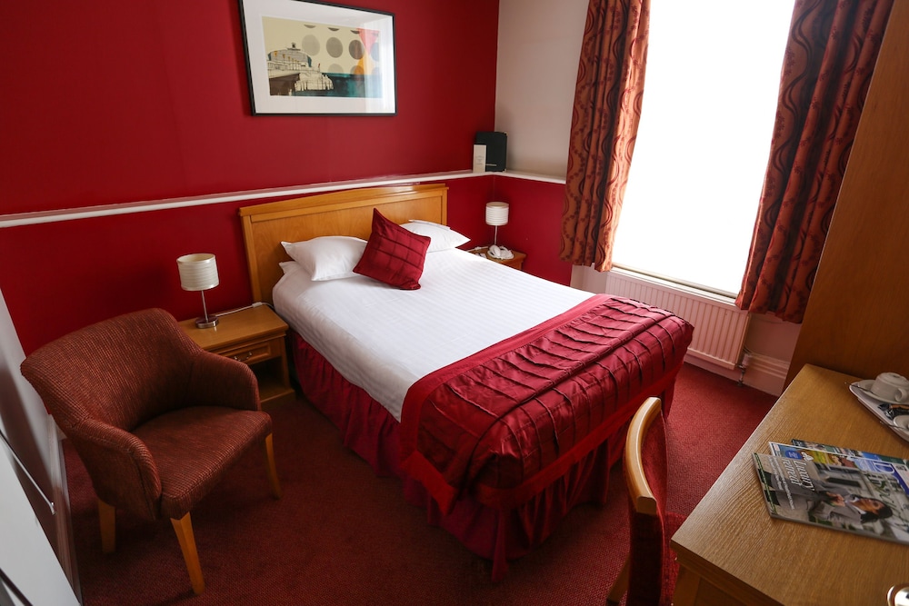 Royal Exeter Hotel 24/78