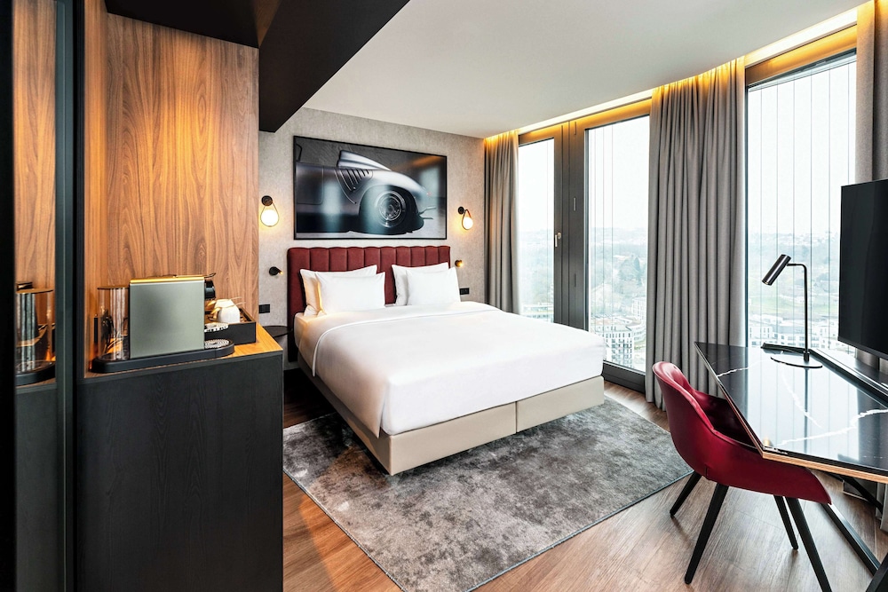 Radisson Blu Hotel at Porsche Design Tower Stuttgart 13/50