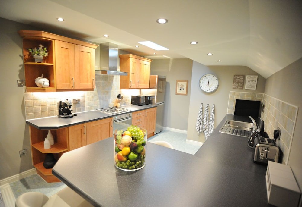 Stirling Luxury Apartments 4/30