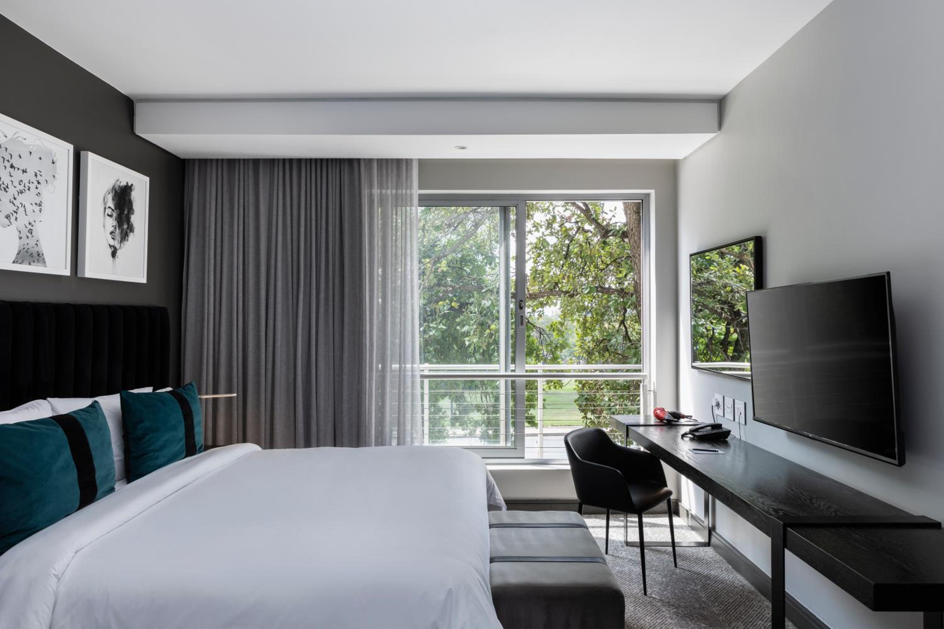 3 Bedrooms, Apartment, The Capital Empire 2/10