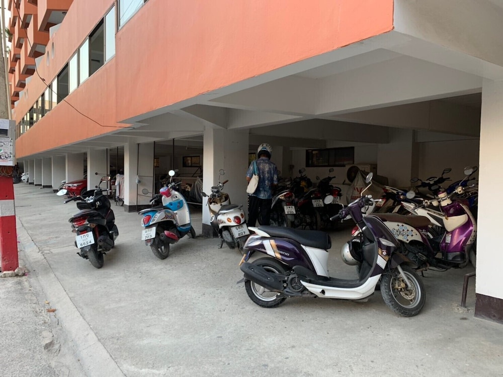 Jomtien Longstay Hotel 39/45