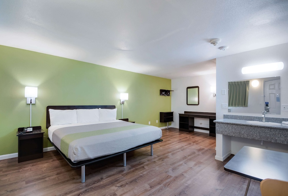 Motel6 Burlington, WA 29/45