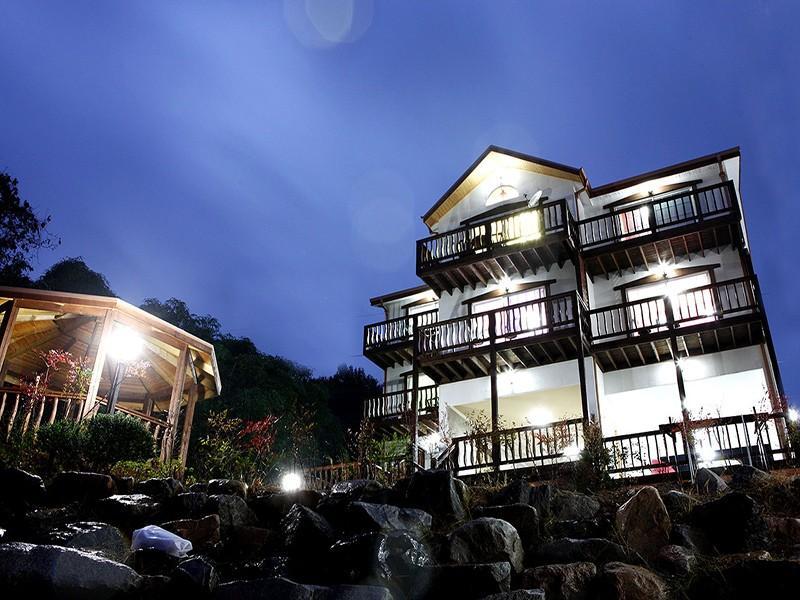Gyeungju Love Story Pension 3/18