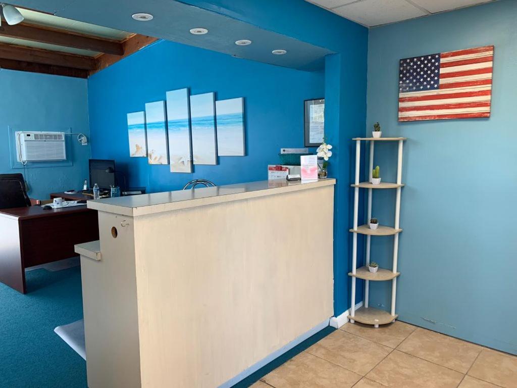 Sebastian Gardens Inn & Suites 2/20