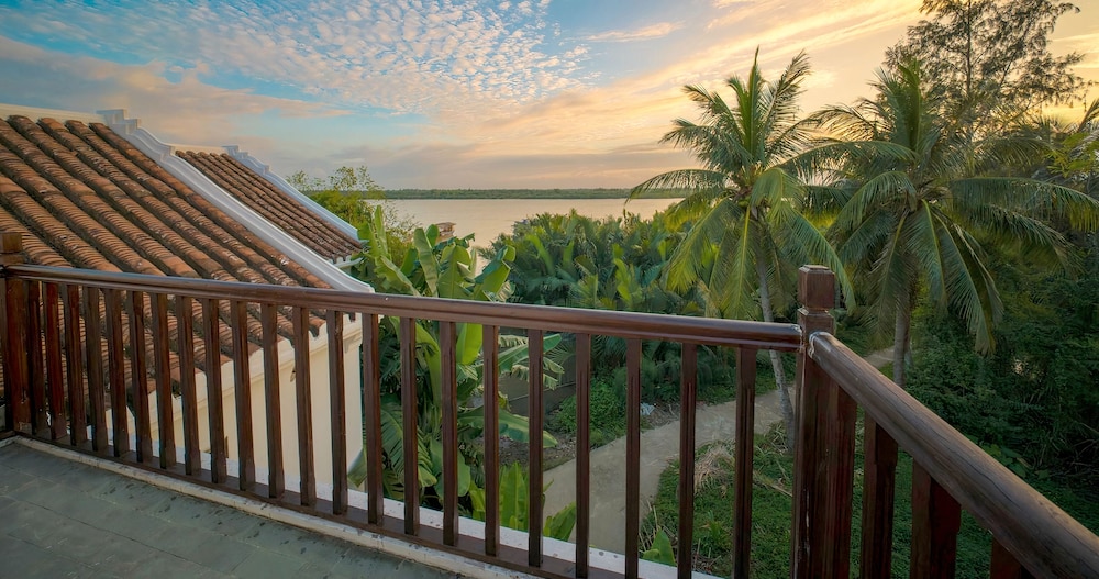 Hoi An Coco River Resort Spa 41/50