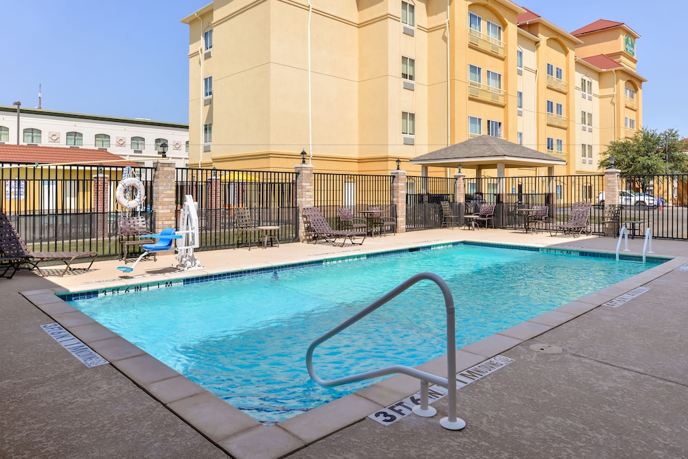 CANDLEWOOD SUITES ABILENE 6/44
