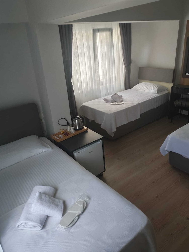 Demir Otel Restaurant 14/41