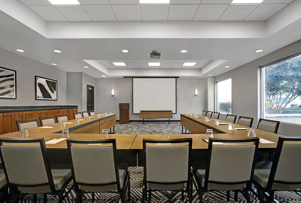 Hyatt Place Jackson/ Ridgeland 59/68