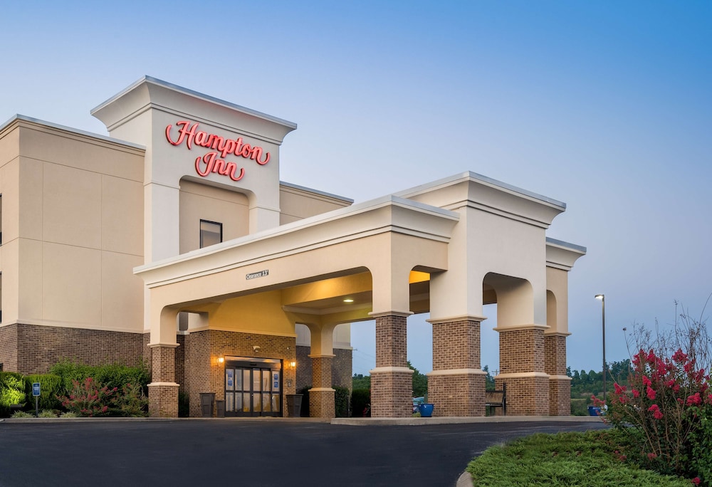 Hampton Inn London-North 3/29