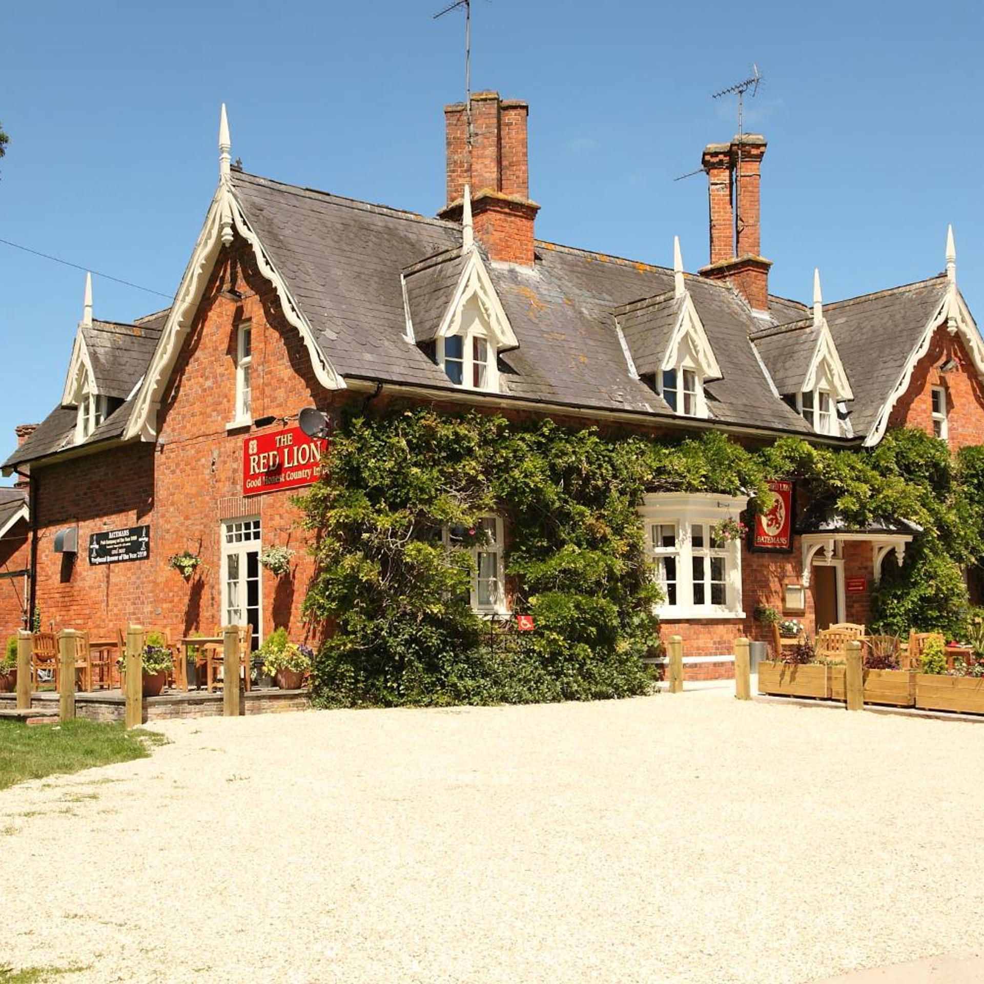 The Red Lion 24/29