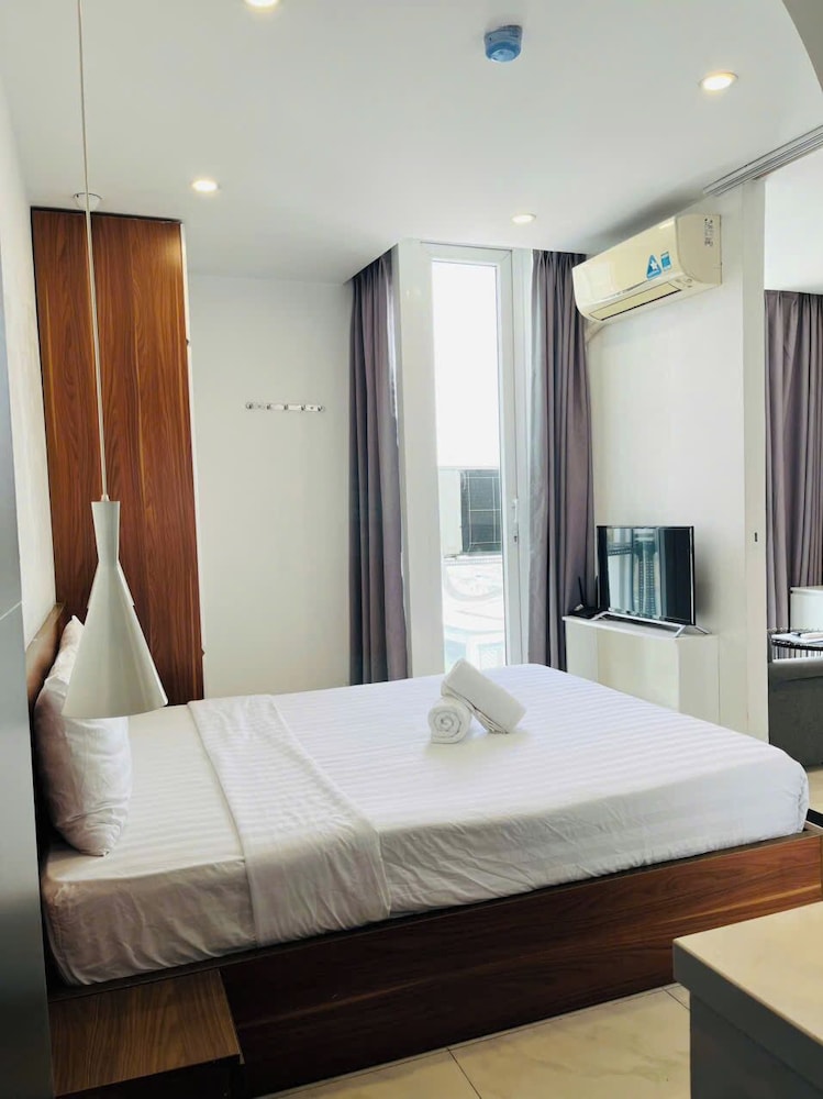 Otis Apartment - 33 Tran Ke Xuong Rooftop 12/50
