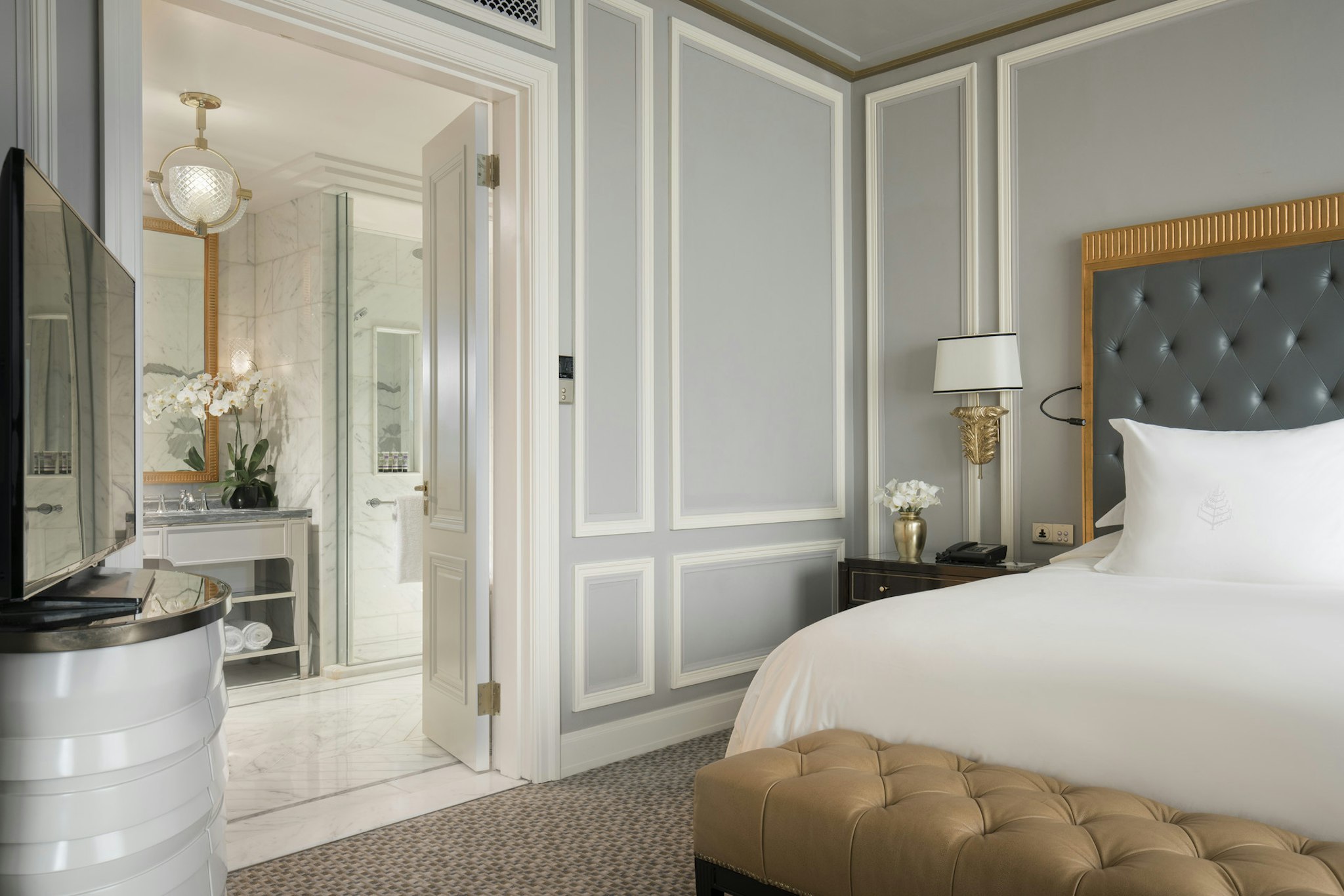EXECUTIVE, SUITE, 2 QUEEN BEDS
