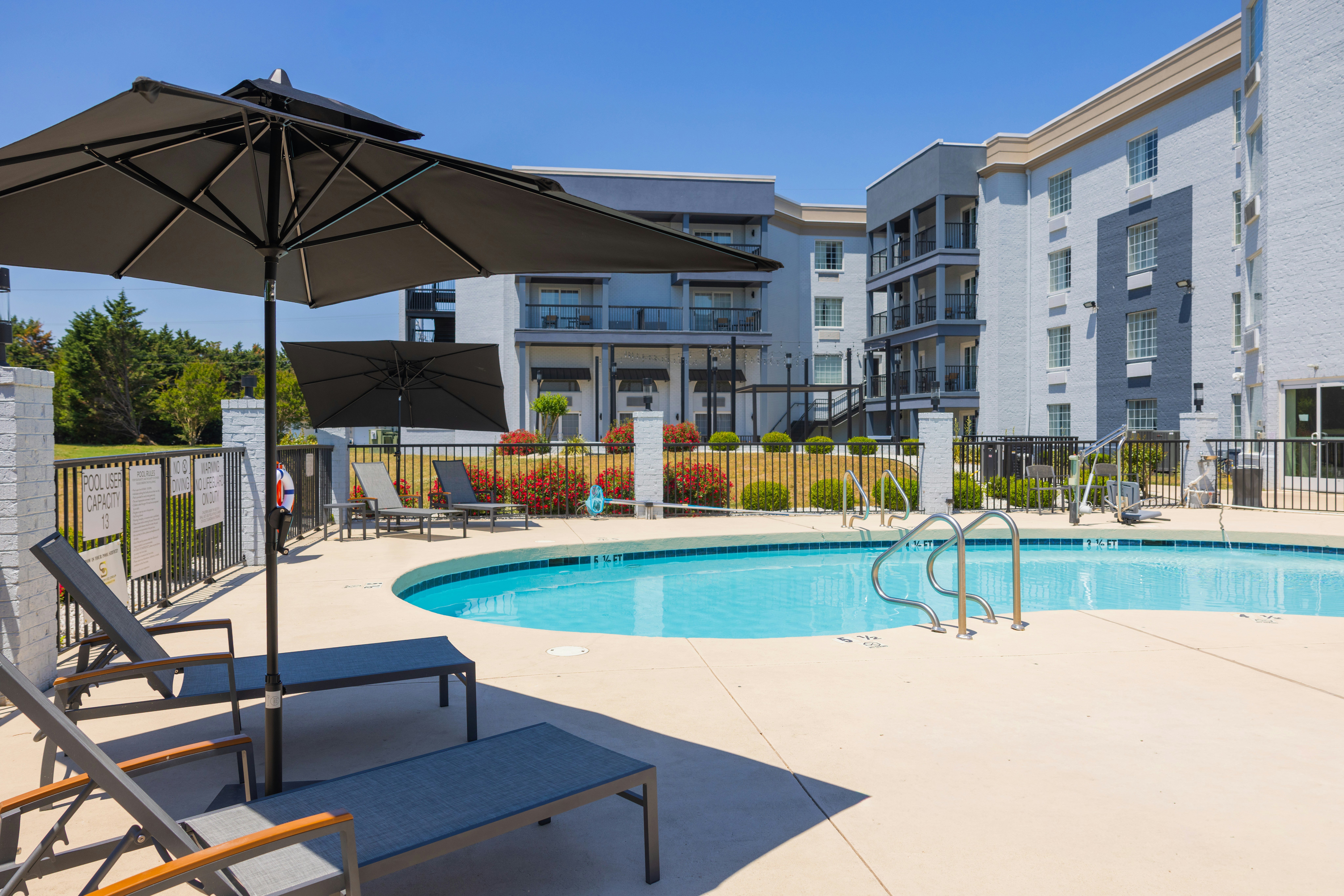 Heritage Inn and Suites Rehoboth Beach 71/72