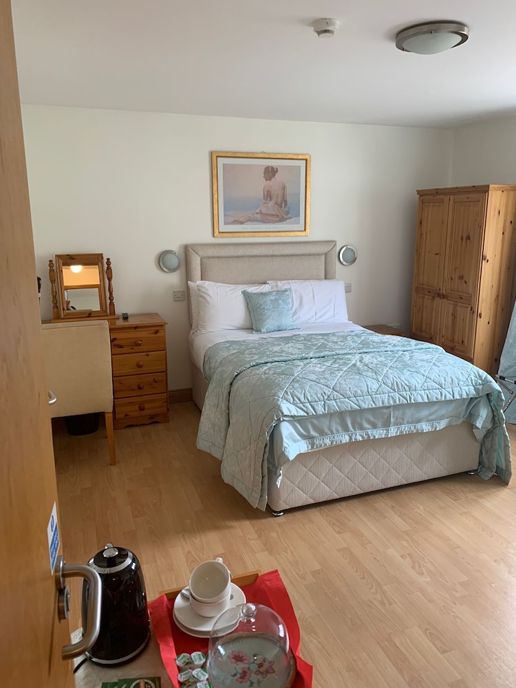 Brooke Lodge Guesthouse 15/40