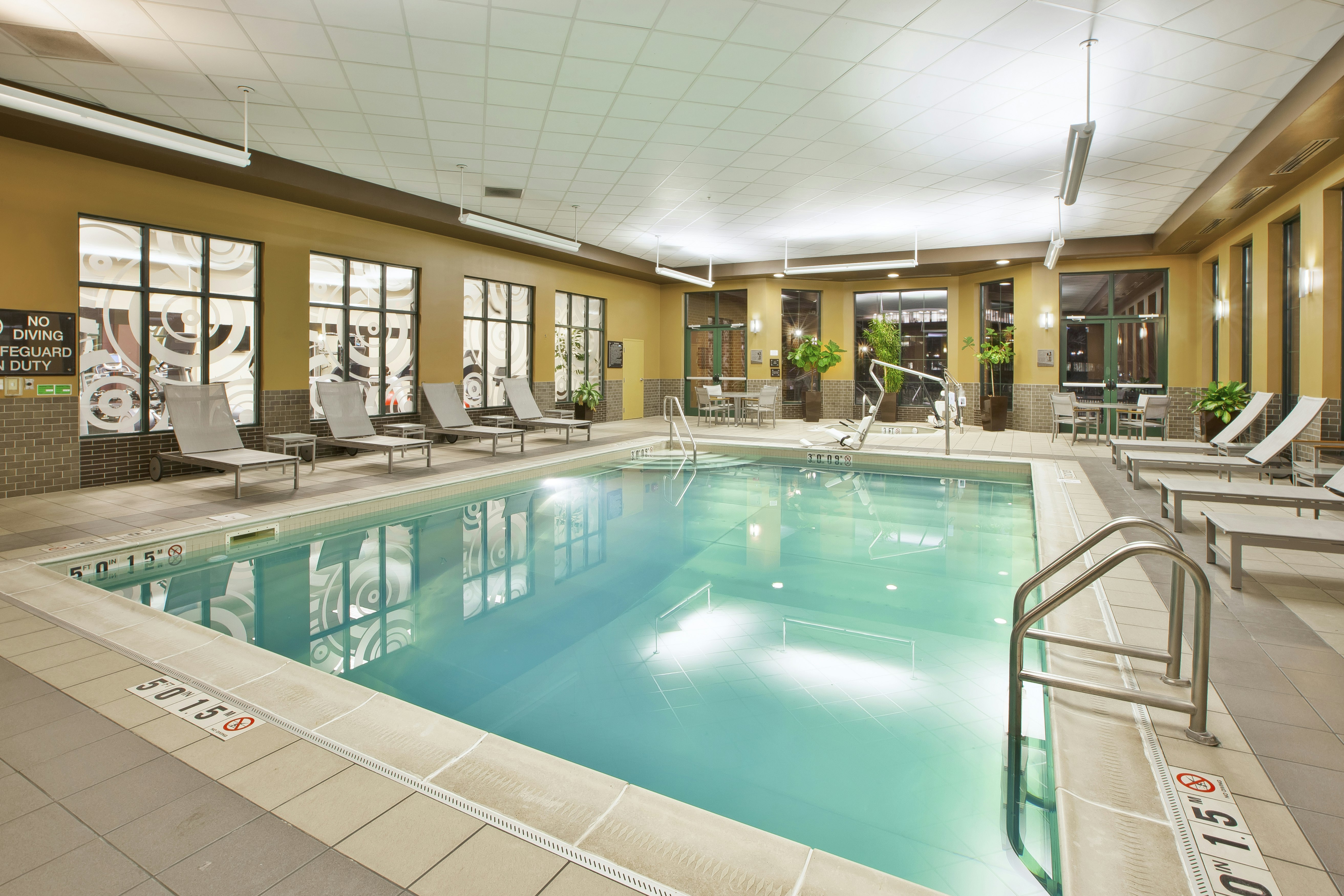 Embassy Suites Columbus - Airport 33/70