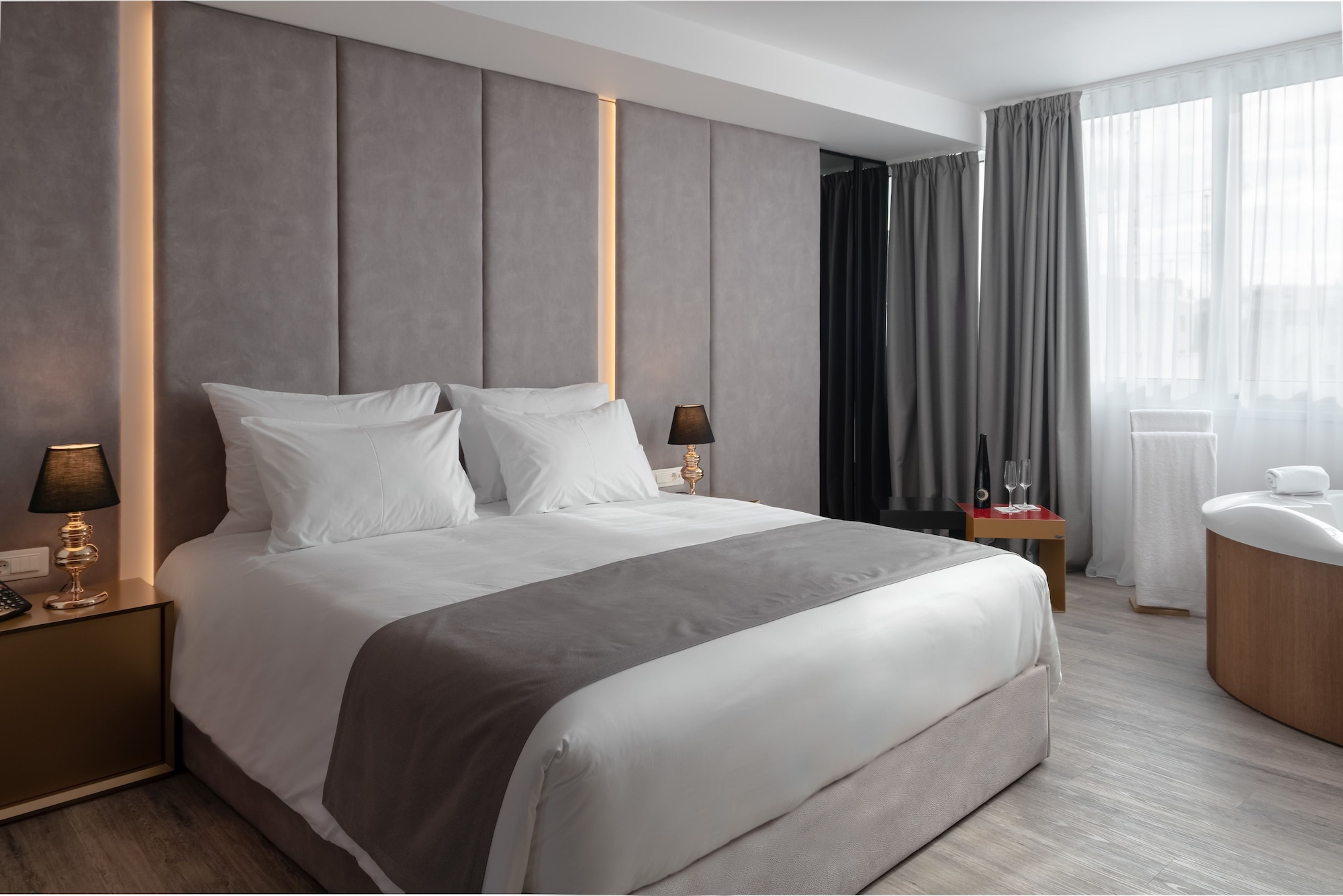 DELUXE, SUITE, ACROPOLIS VIEW, BALCONY