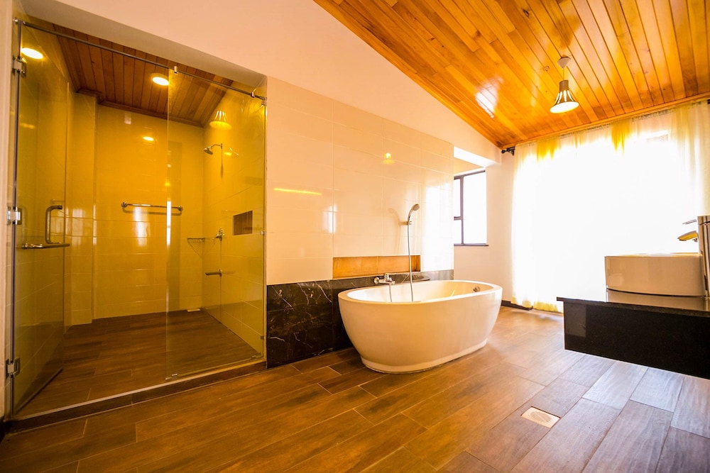 Greenpath Residence 50/50