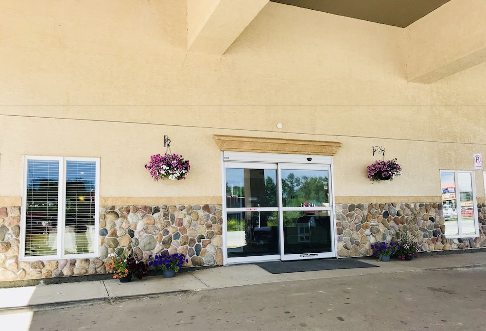 Big Lake Inn 40/51