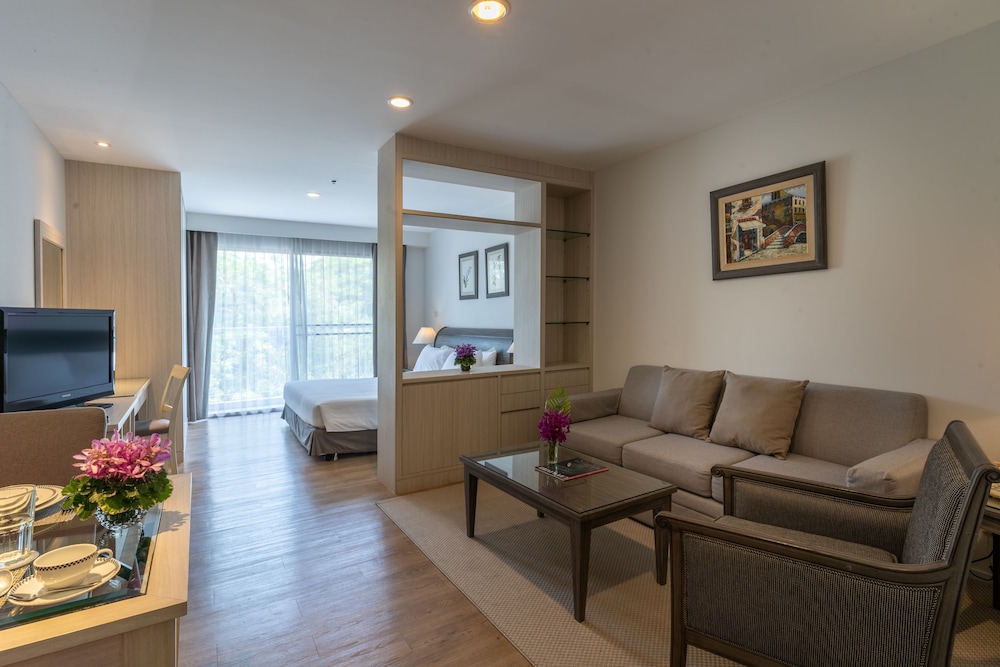 Classic Kameo Hotel and Serviced Apartments, Sriracha 16/39