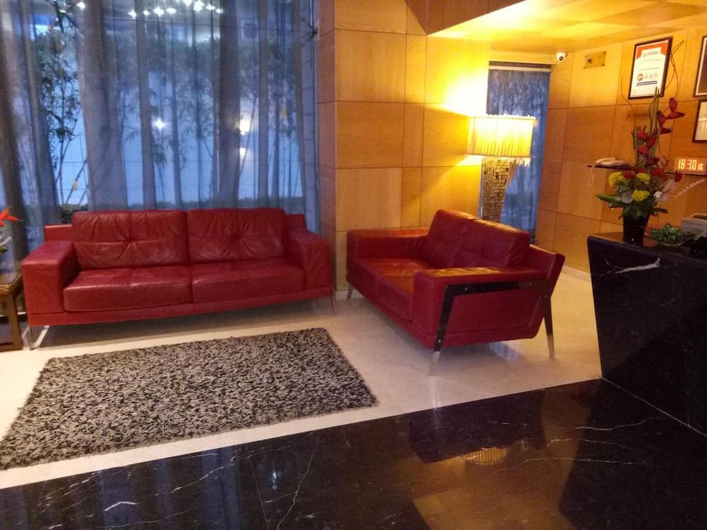 IRIS HOTEL 42/60