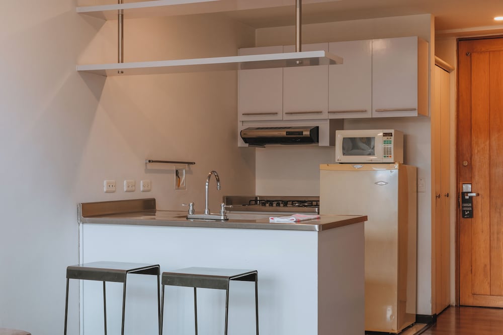 Travelers Apartamentos and Suites Orange Medellin 14/50