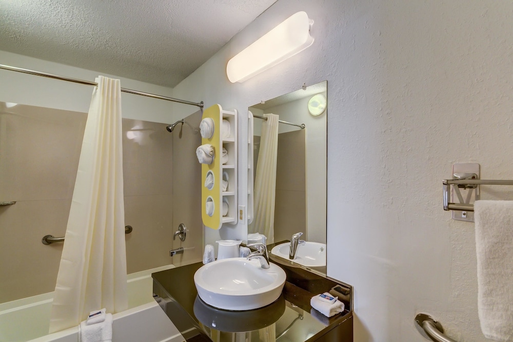 Motel6 Berea, KY 22/39