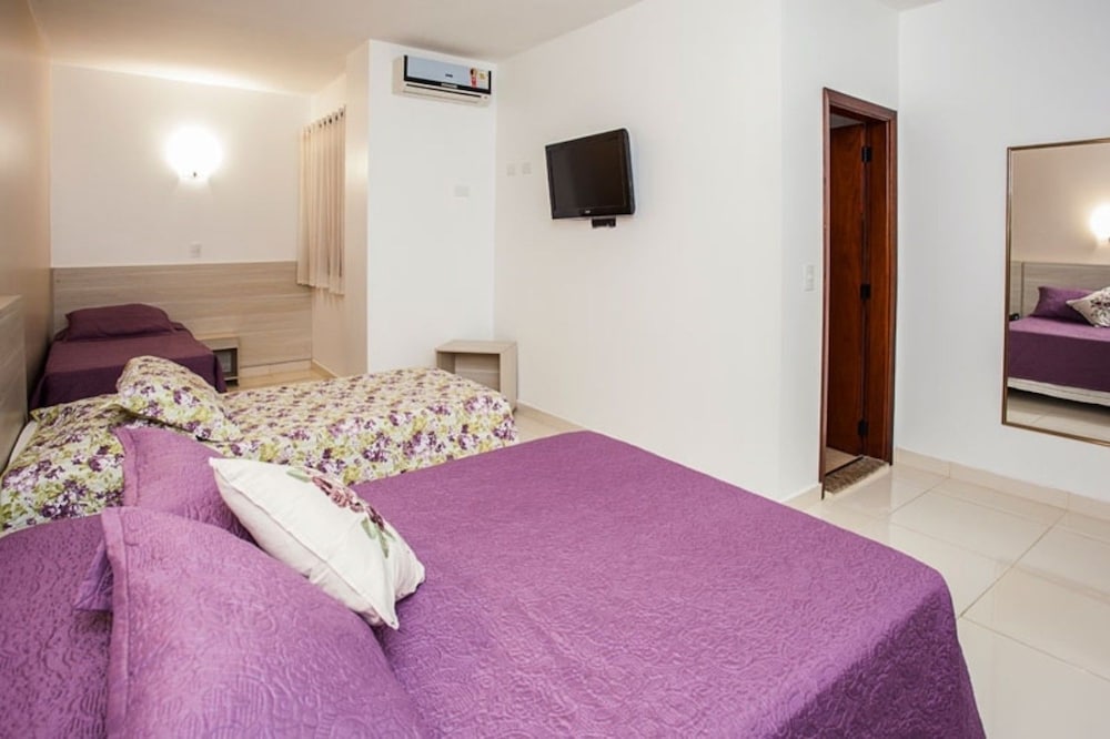 Alves Hotel 13/50