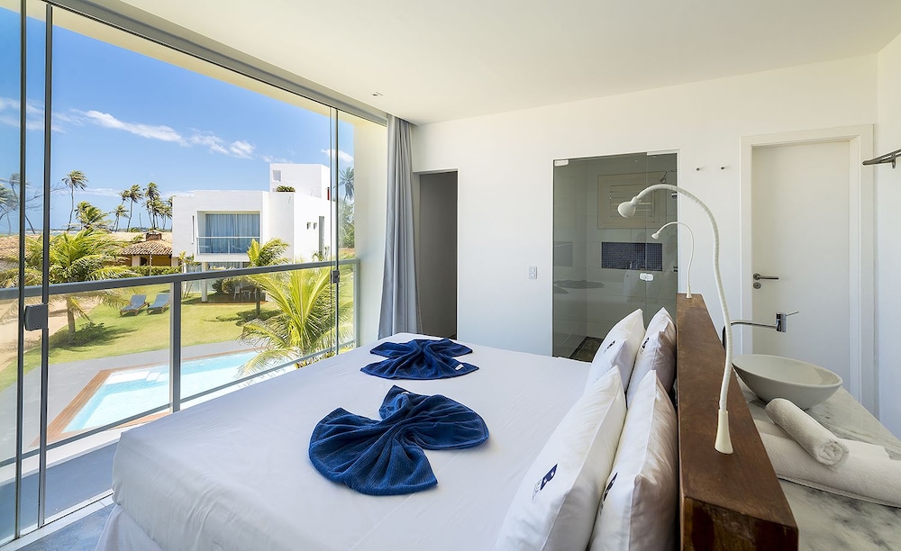 B Blue Beachouses 32/65