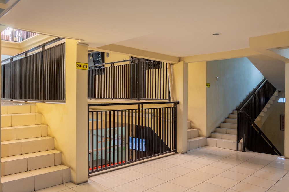 Oyo 989 Audah Guesthouse Syariah 22/36