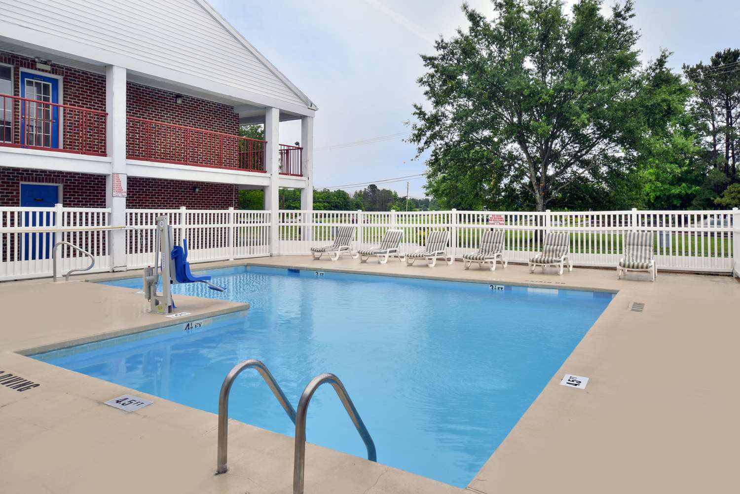 Americas Best Value Inn Edenton 36/36