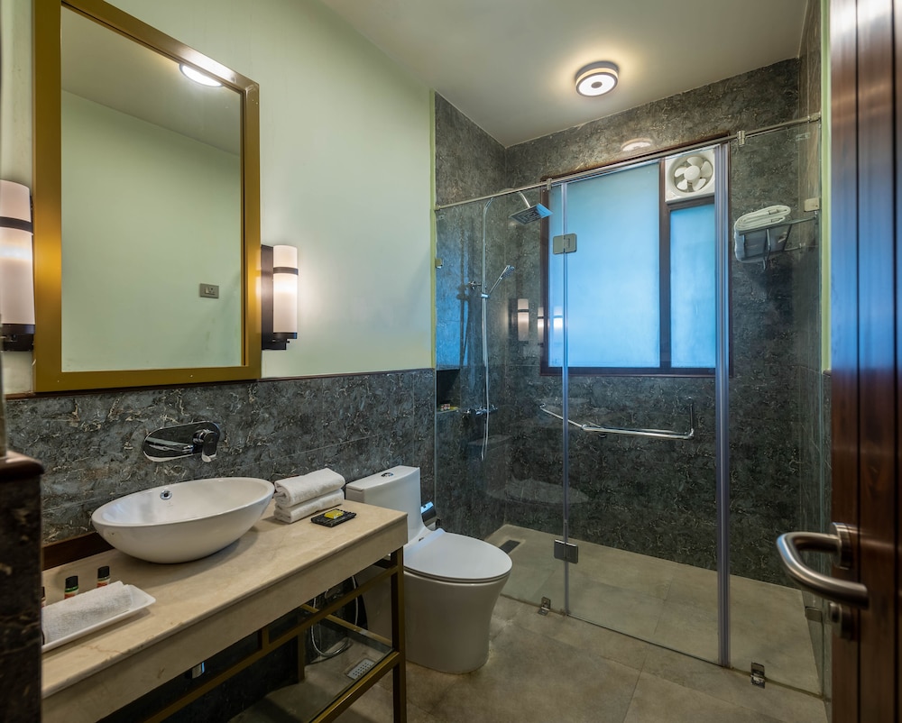Hotel Eagles Nest 39/41