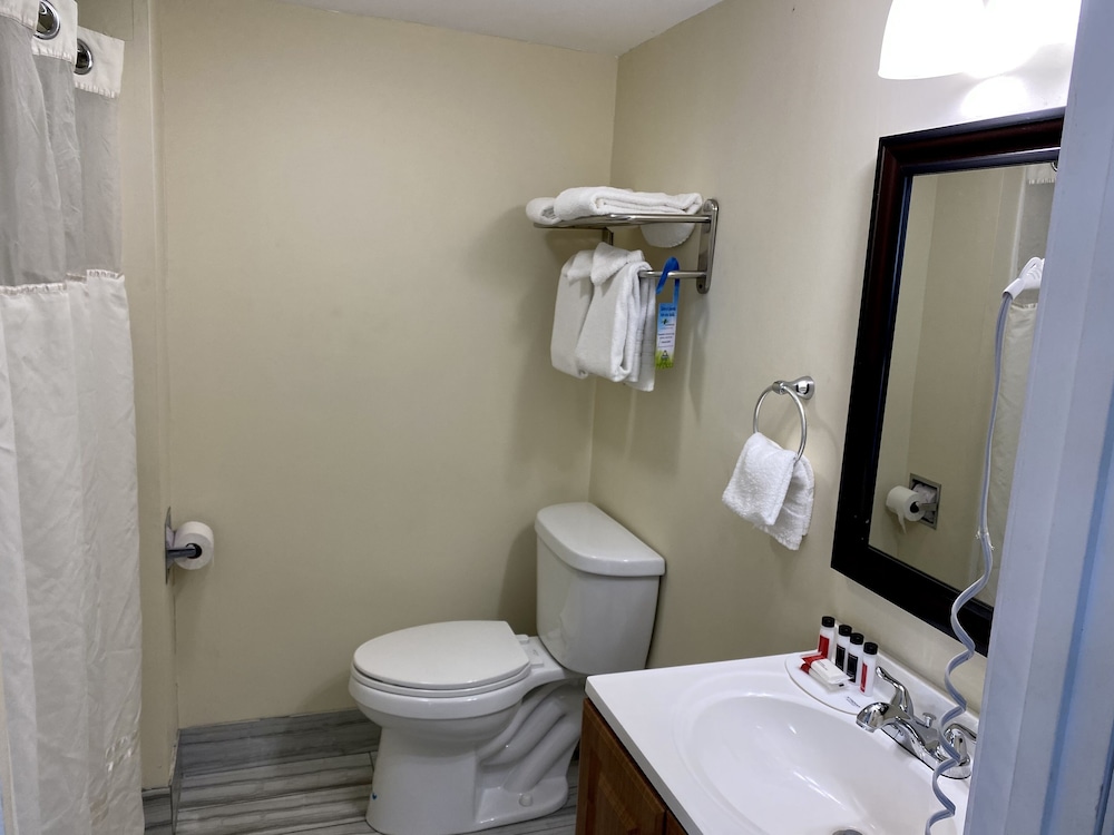 Beacon Inn and Suites 22/40
