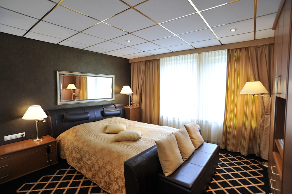 City Hotel Bergen op Zoom 12/40