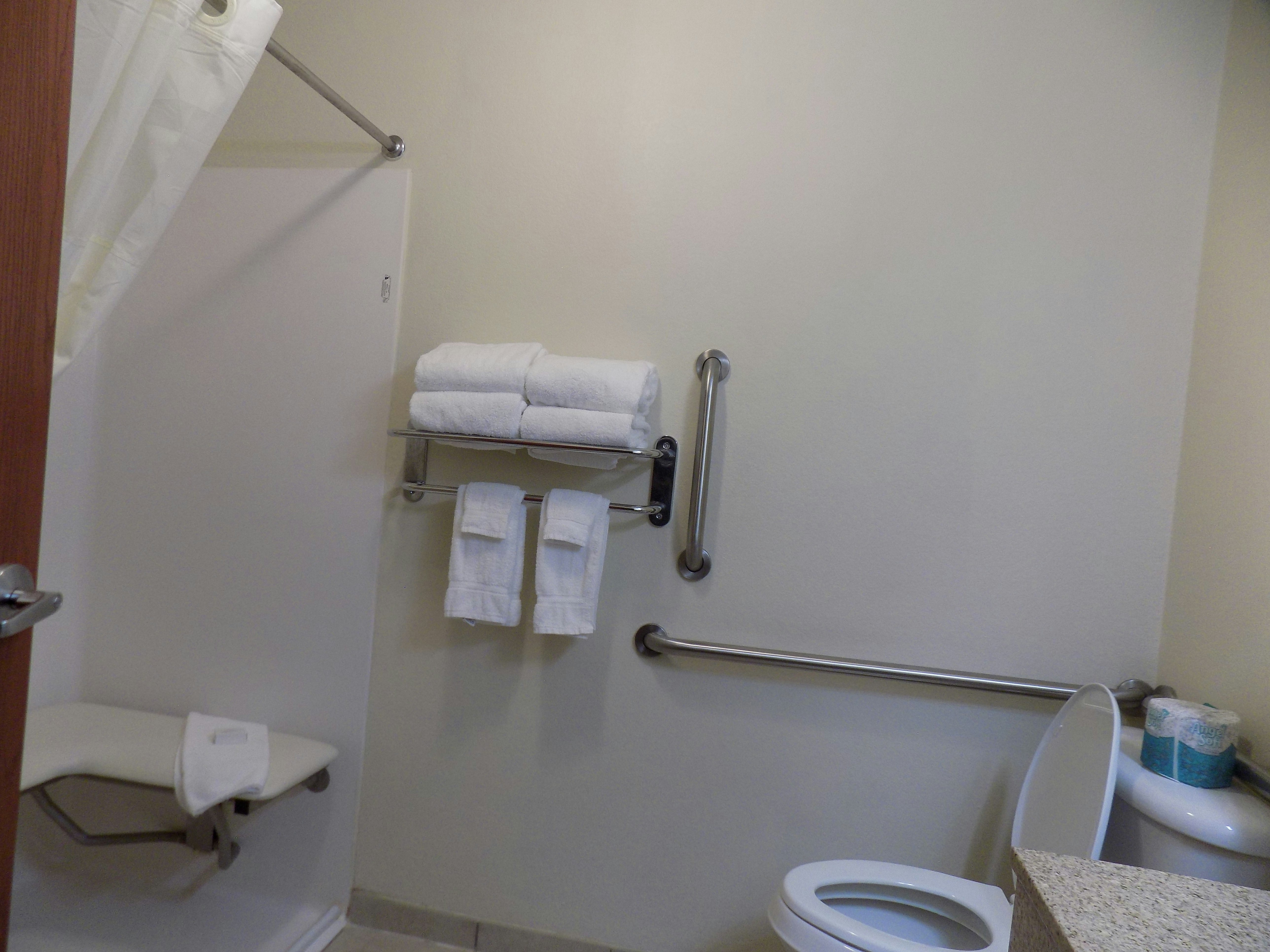 Cobblestone Hotel Suites Seward Ne 72/73