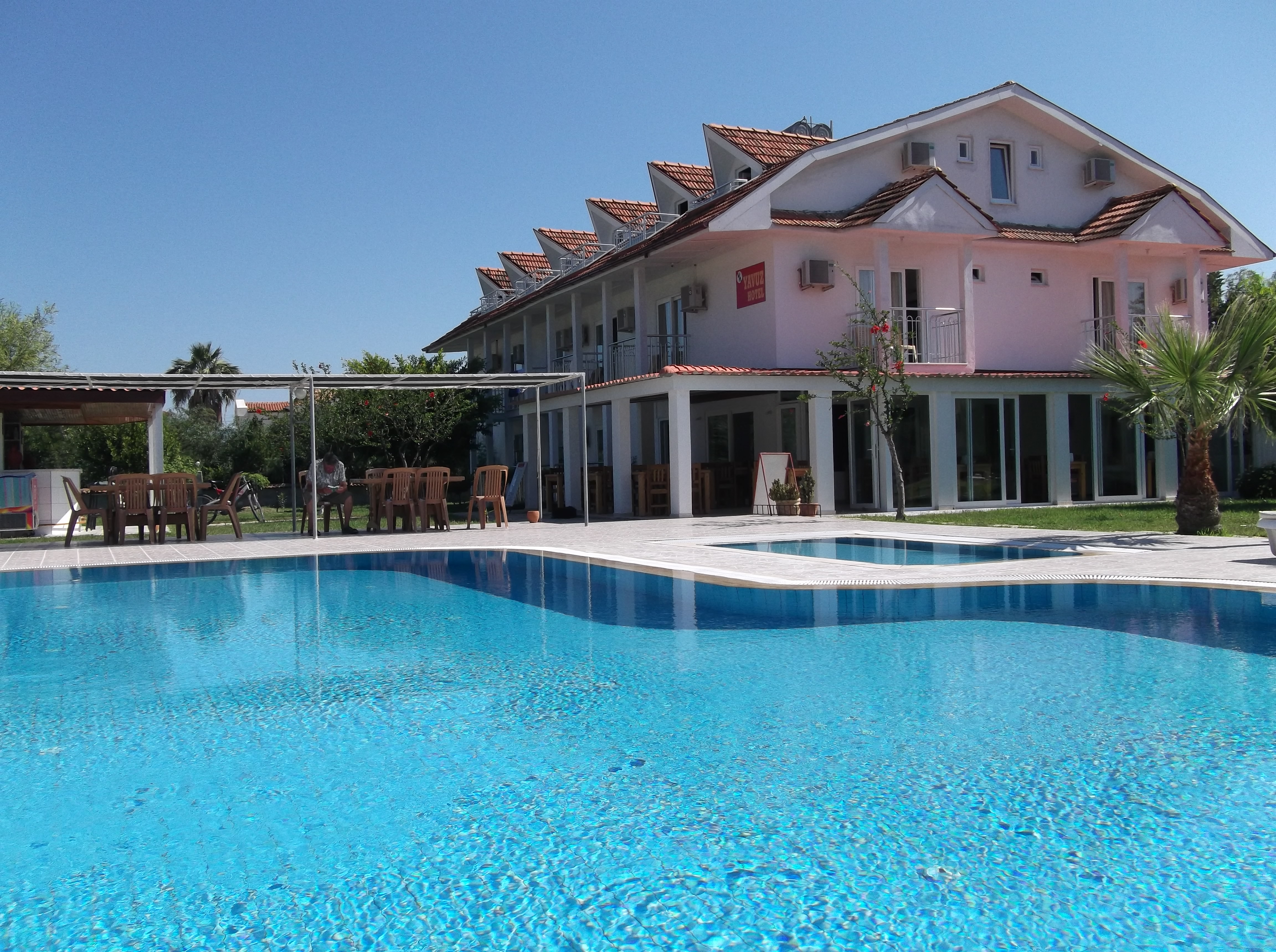 YAVUZ HOTEL 36/37