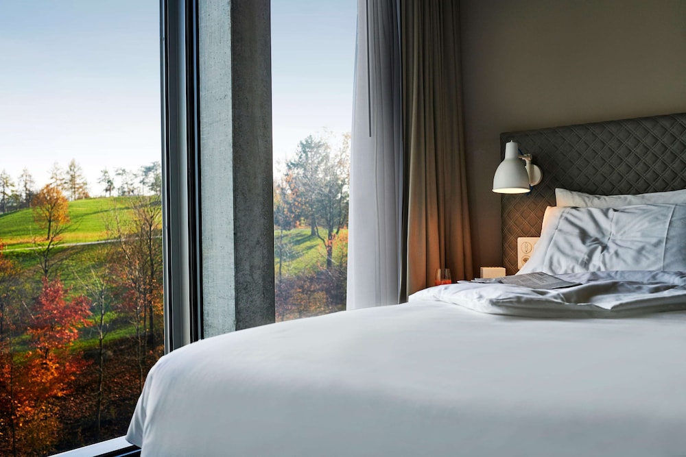 Hyatt Place Zurich Airport The Circle 10/50