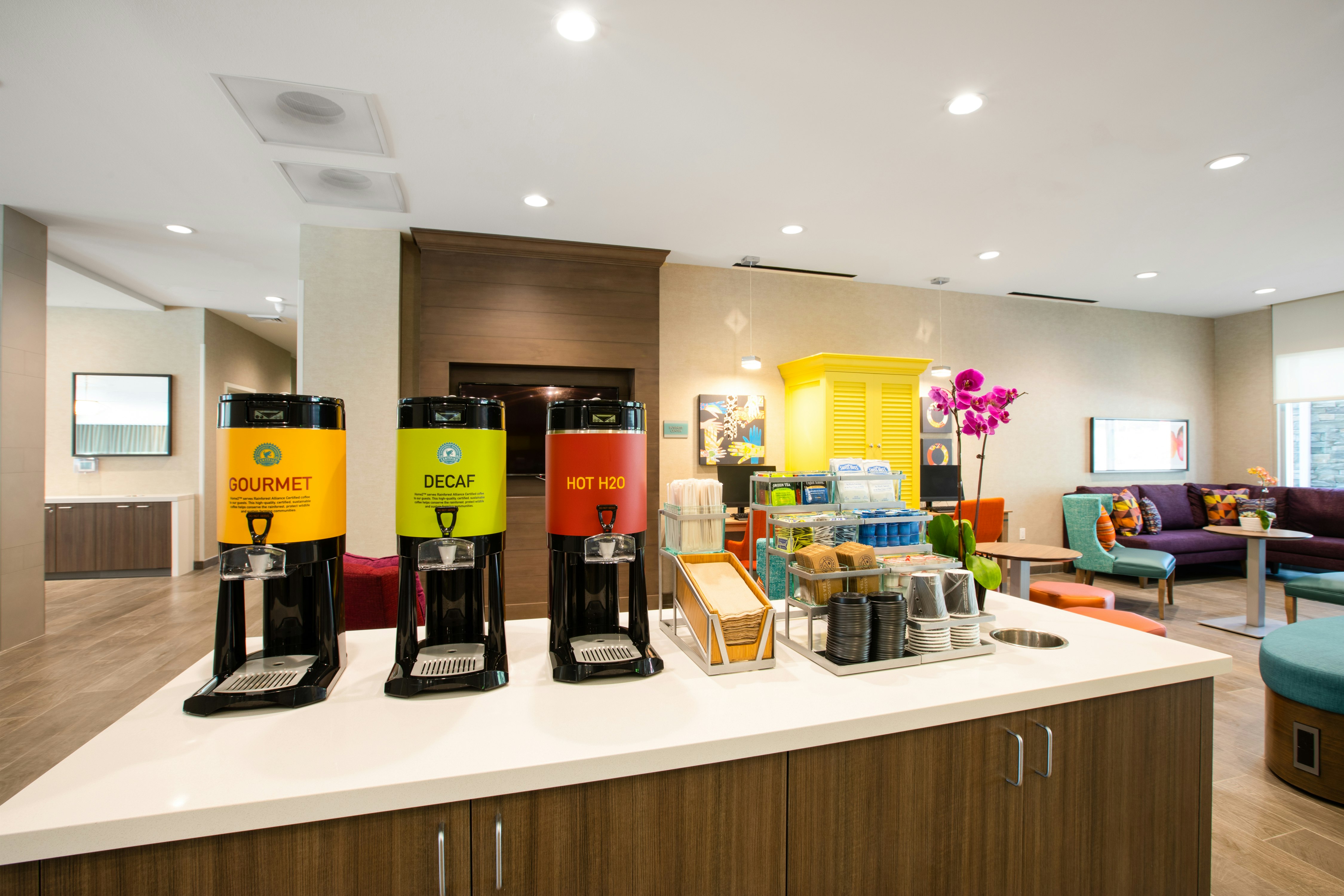 Home2 Suites By Hilton Carlsbad CA 36/44